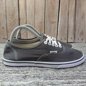 Vans Authentic Lo Pro in the Pewter/True White Size 8 Women 6.5 Men